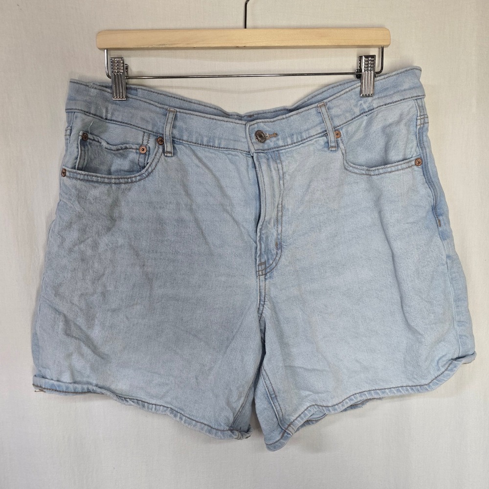 American Eagle Relaxed Short Women 14 Light Wash Cotton Strigid Denim Festival